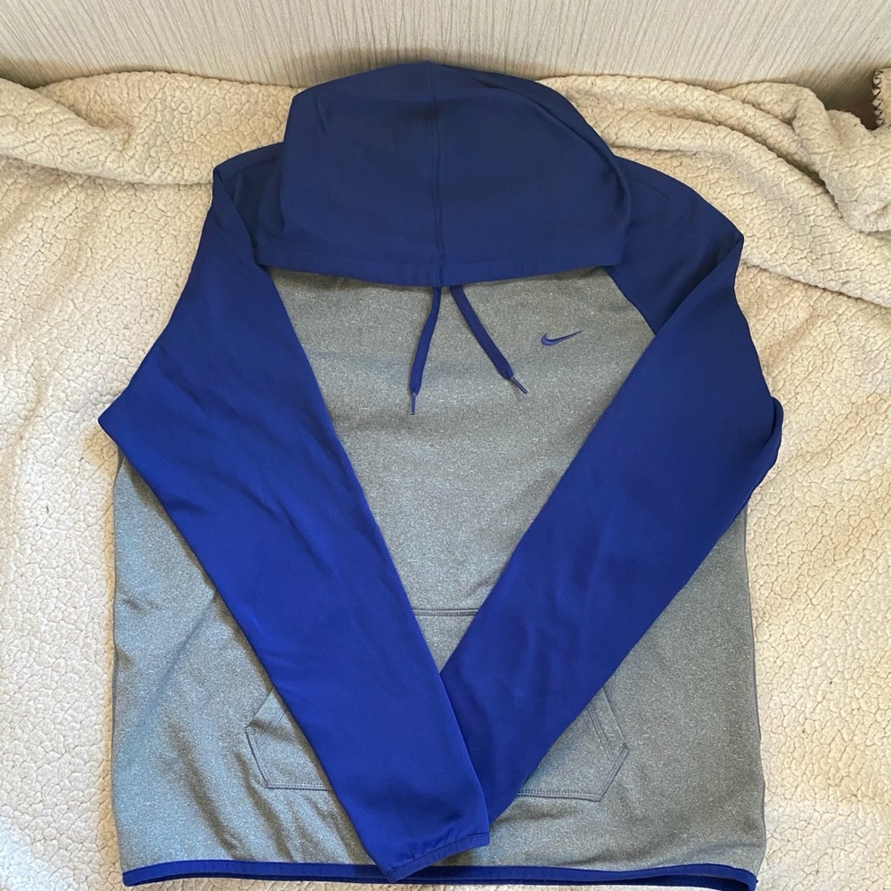 Nike thermafit hoodie